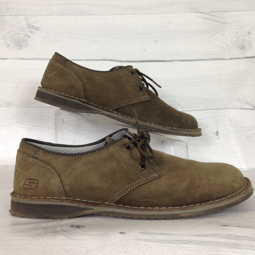 Sketchers Lace Up SZ 10.5 leather Memory Foam